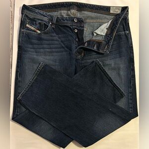 Men's Indigo Straight-Leg Jeans